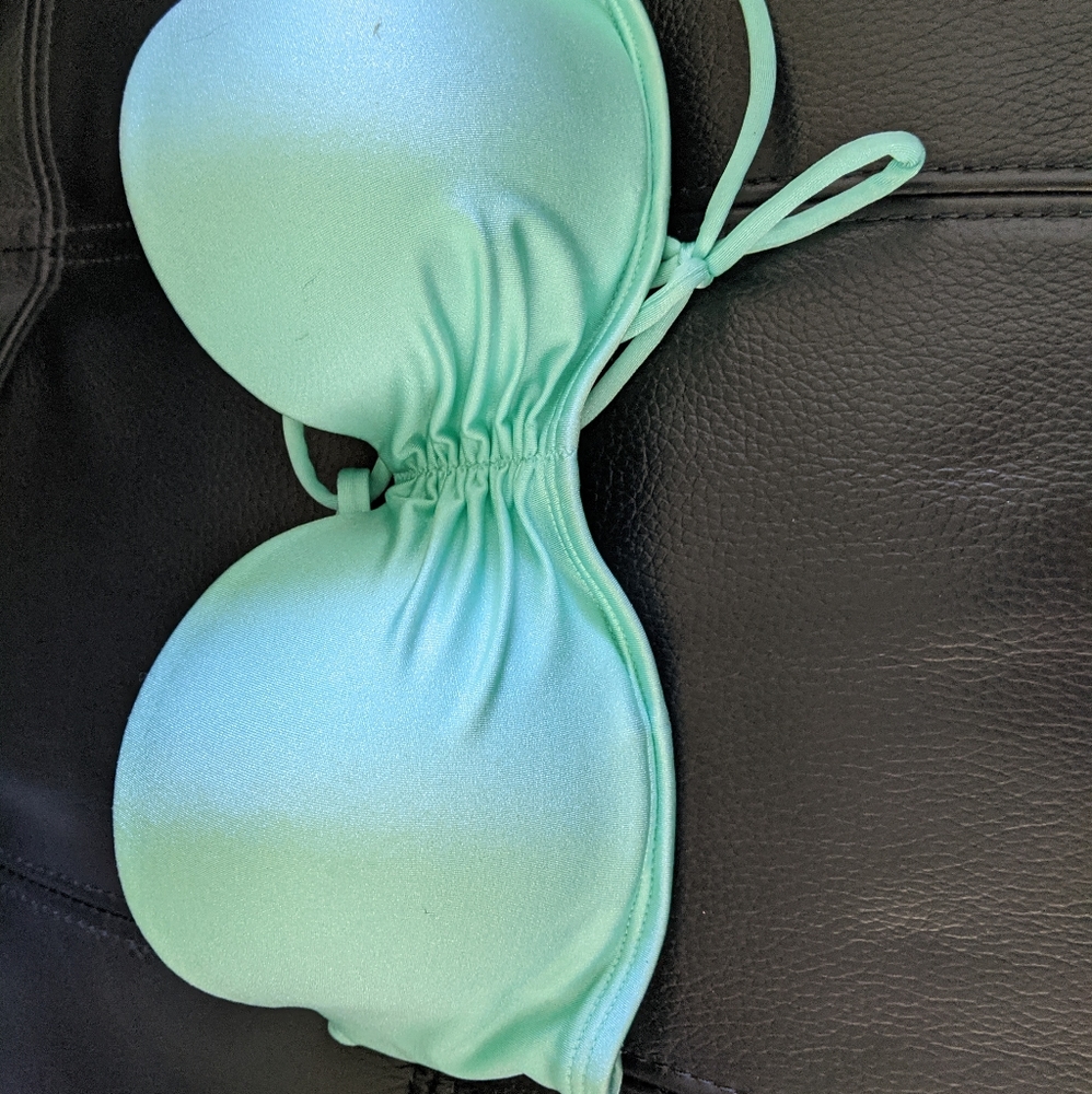 Victoria's secret bikini top